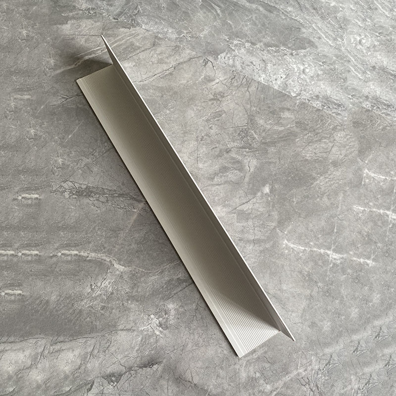 Kapalı Yüksek Parlak PVC Duvar Köşe Muhafızları Genişliği 10mm-50mm